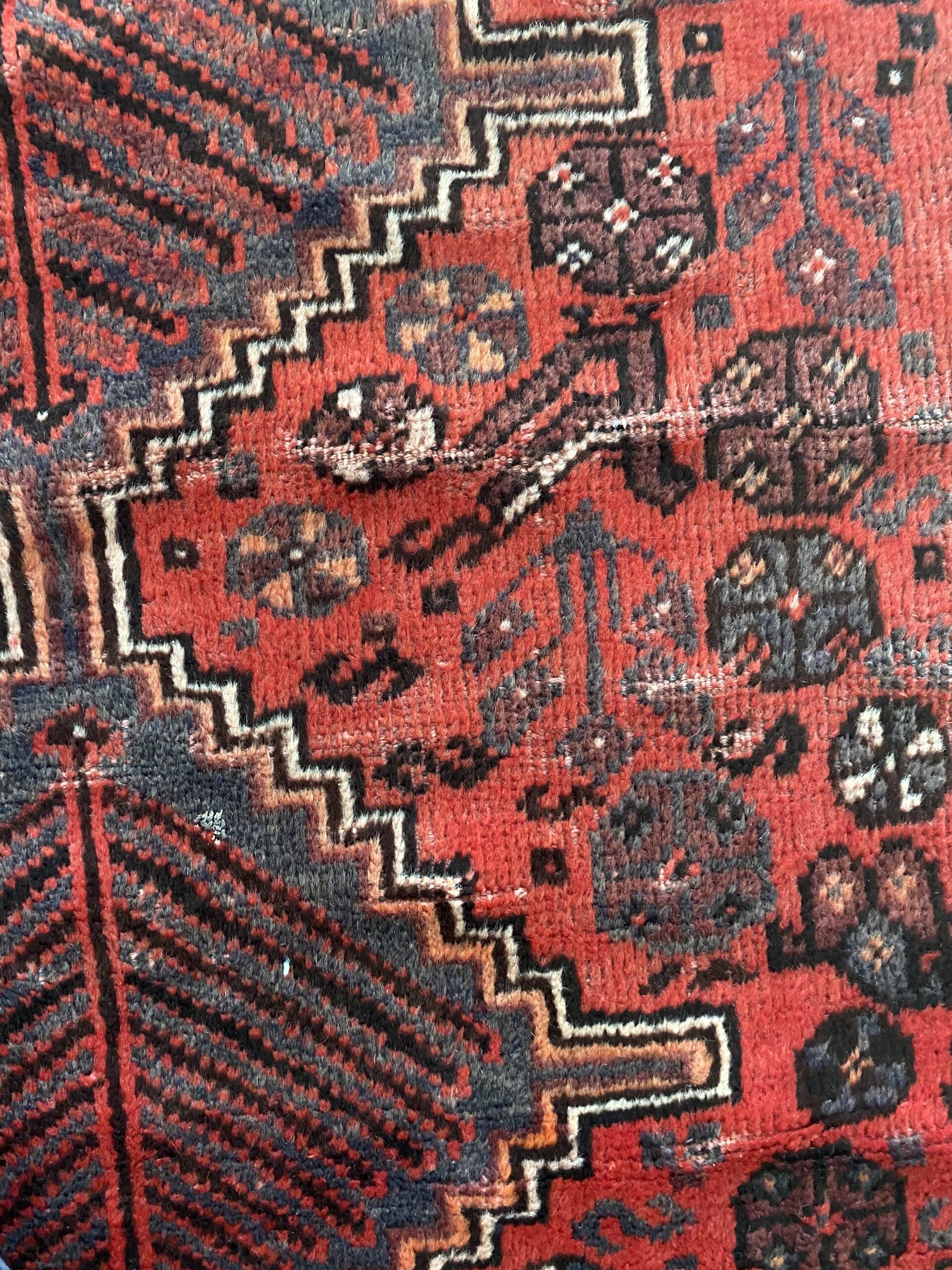 Crimson, Vintage shiraz Rug, 3-6 * 2-6 Feet - Image 5